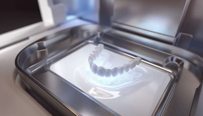 ترميم أسنان أثناء إنتاجه بطابعة ثلاثية الأبعاد